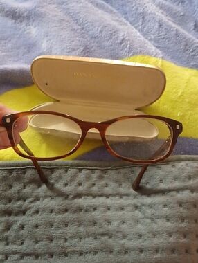 Dana Buchman Gold and Cream Eyeglass Case